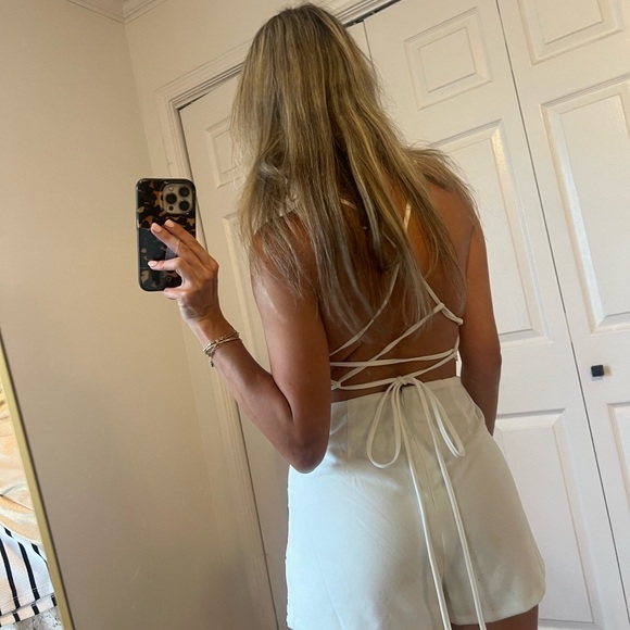 Elle Rae Embroidered Dress - Picture 3 of 5